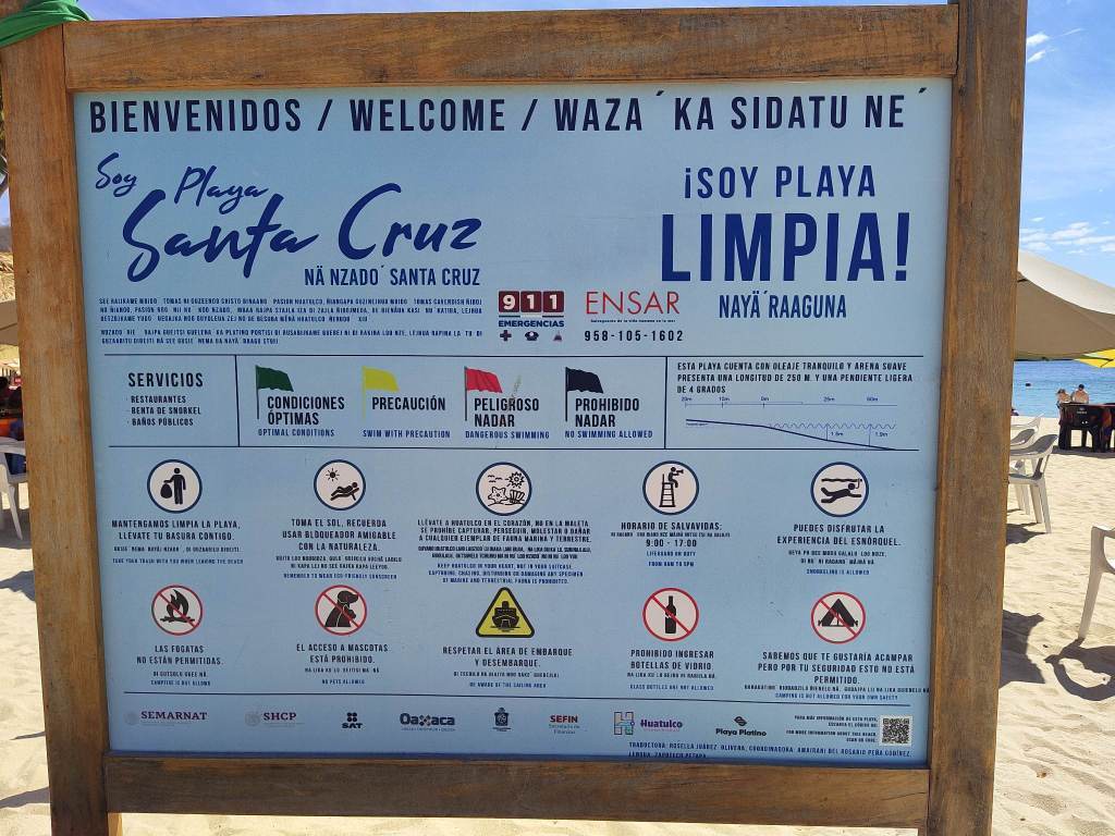 Sign for Playa Santa Cruz